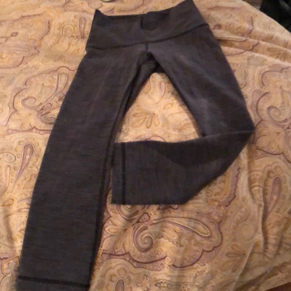 Lululemon pants, ankle length size 2